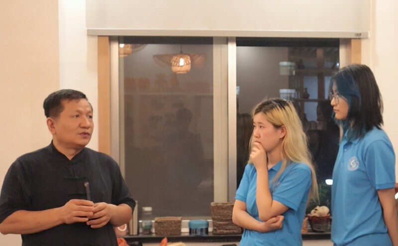 苇编工坊织锦绣，非遗传承续华章