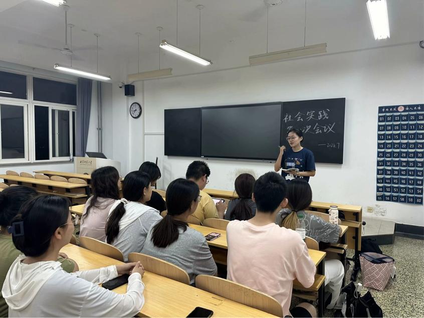 精心筹备，共筑爱心基石